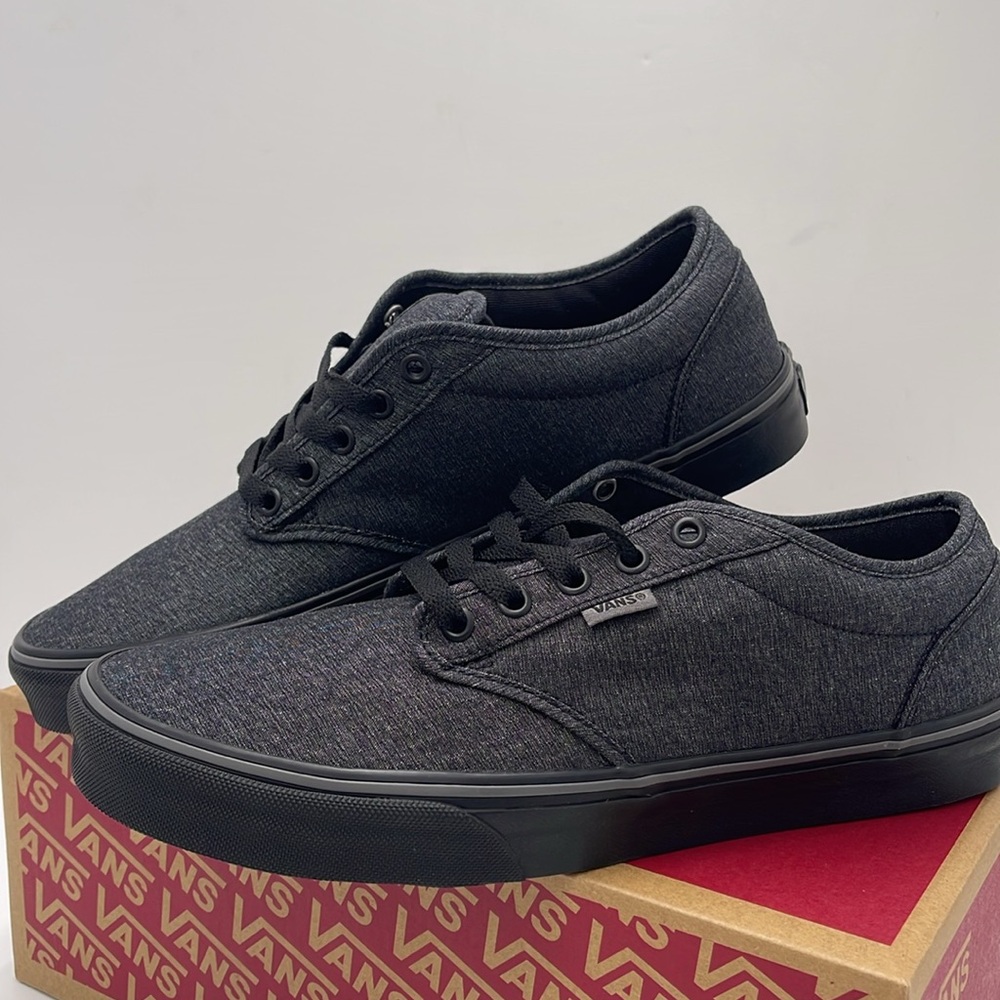 Vans WMNS Low-Top Sneakers Canvas Upper Atwood
(Varsity Textile) Black/Pewter - Picture 8 of 16